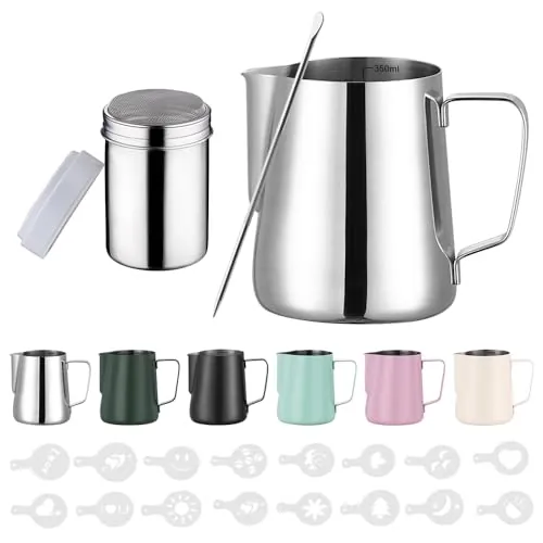 350ml Jarra Leche Barista Acero Inoxidable,con Medición Mark 12 oz, Jarra de Espuma de Leche con Dispensador de Cacao, 16 Plantillas y Bolígrafo para Capuchino y Espresso,Plata