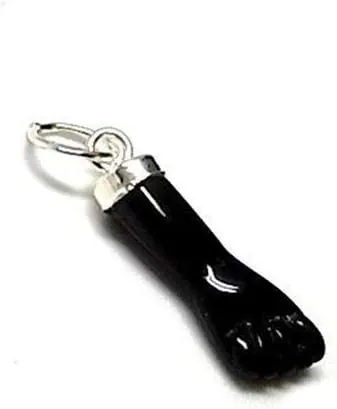 Colgante higa puño negro sintético en Plata de ley 925 una joya amuleto protector contra el mal de ojo según su leyenda