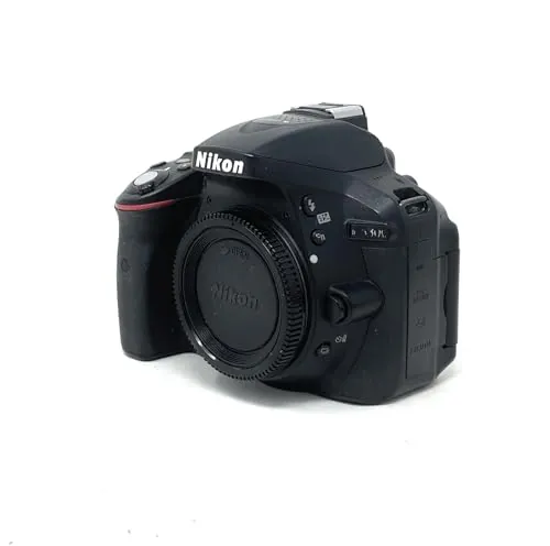 Nikon D5300 - Cámara réflex Digital de 24.2 MP (Pantalla 3.2", vídeo Full HD, GPS), Color Negro - sólo Cuerpo