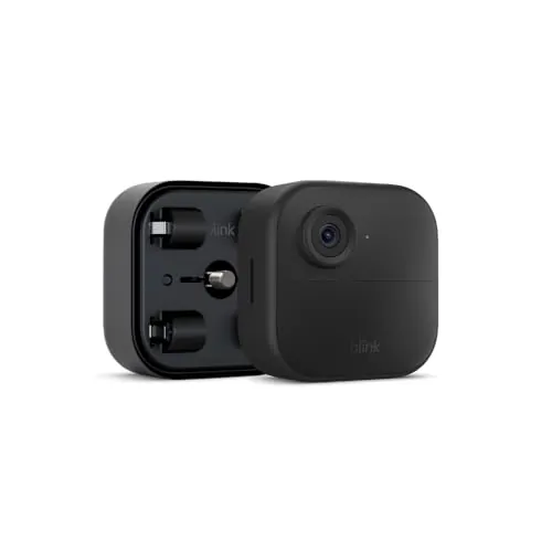 Blink Outdoor 4 + pack de extensión de batería: cámara de seguridad inteligente HD sin cables, 4 años de autonomía, detección de movimiento, compatible con Alexa (solo cámara adicional) | IP65