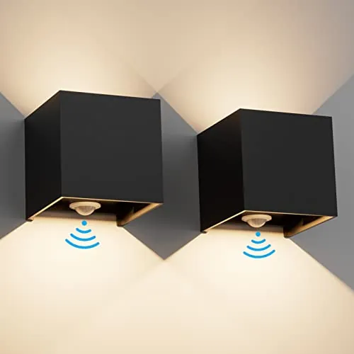 Klighten Aplique de pared con sensor de movimiento 2PCS, 12W Aplique pared exterior/interior con haz de luz ajustable, 3000K blanco cálido, Lámparas de pared Ip65 con sensor (Negro)
