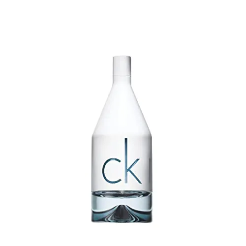 CALVIN KLEIN IN2U Eau de Toilette para hombres | Fragancia masculina cítrica con notas amaderadas orientales y gin de lima | Larga duración | 100 ml