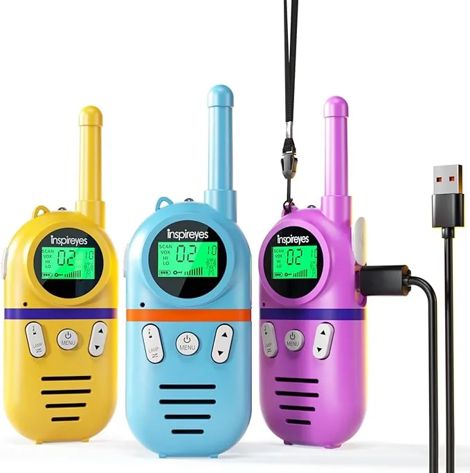 Inspireyes Walkie Talkie Niños Recargable, 48 Horas de Tiempo de Trabajo, 3 kilómetros de Largo Alcance, Regalos de Cumpleaños, Juguetes al Aire Libre para niños de 3 a 12 años, Paquete de 3