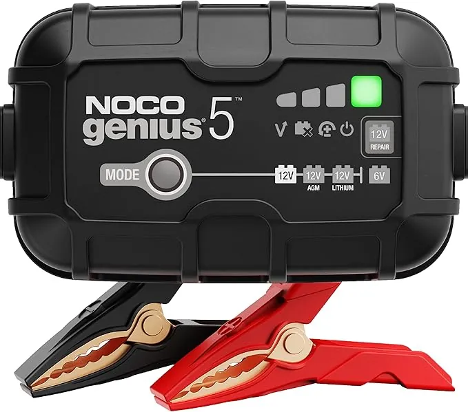 NOCO GENIUS5: Cargador Inteligente de baterías 5A 6V/12V – Mantenedor automático y desulfatador – Protección contra sobrecarga y compensación térmica – para baterías de Plomo y Litio
