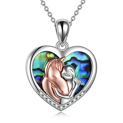 YFN - Collar con dije de caballo, joyería de plata de ley 925, niña que abraza el caballo, regalo para mujeres y niñas (collar de caballo con niña), 20 mm x 19 mm, Plata esterlina, Circonita cúbica