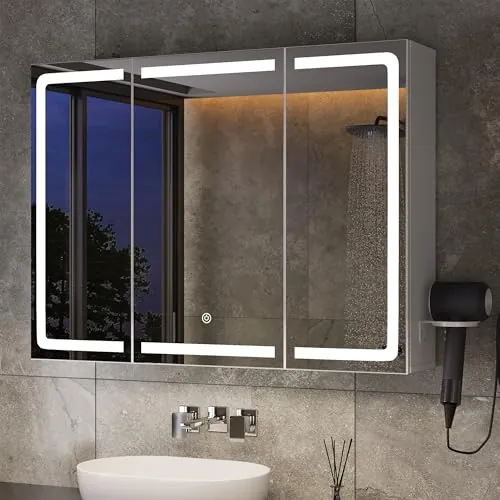 Xbro Armario Espejo Baño con Luz, Enchufe, Armario de Baño Montado en la Pared con 3 Puertas y Estantes Ajustables, 80 x 60 x 16 cm, Blanco