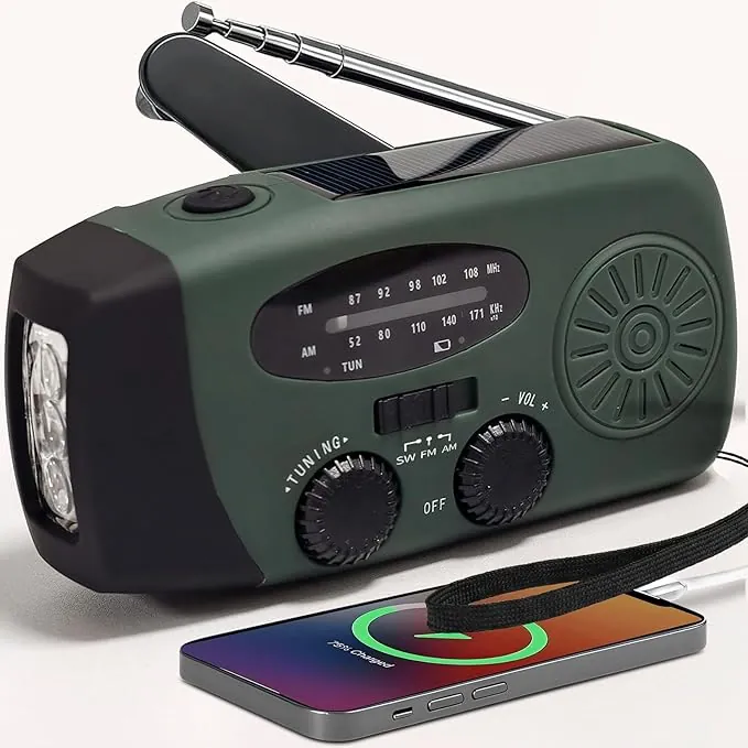 Radio de Emergencia Portátil, Am/FM/SW Radio con Solar Recargable Radio de Dinamo con Manivela con Linterna LED y Luz 2000mAh Powerbank SOS Alarma USB de Camping al Kit Supervivencia, Verde Militar