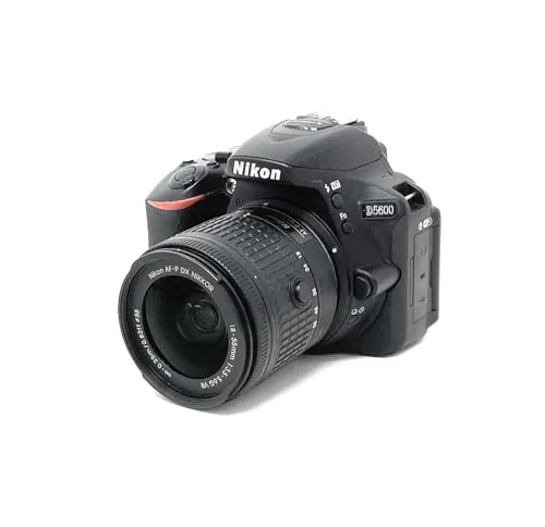 Nikon D5600 - Kit de cámara réflex de 24.2 MP con objetivo AF-P DX 18 - 55 mm VR, pantalla táctil de 3", Full HD, color negro - Versión Europea
