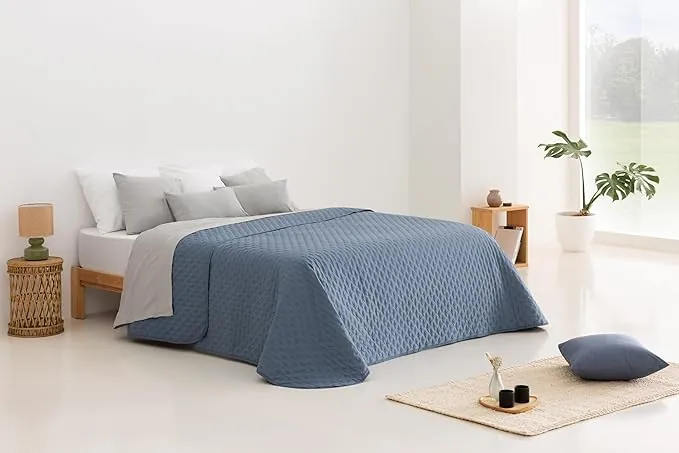 Todocama – Colcha boutí Fina con diseño Estrella, para Primavera, Verano, otoño e Invierno. 100% Microfibra Extra Suave. Cubre Cama Multiusos. Cama 140/150/160-250x260cm Azul Grisáceo