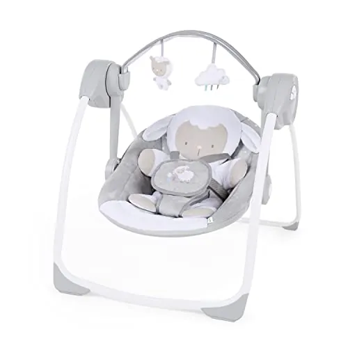 Ingenuity, Columpio Compacto Cuddle Lamb - 6 Velocidades de Balanceo, 12 Melodías Relanjantes, Arco de Juego, 2 Juguetes, Arnés de 5 Puntos, desde recién nacidos hasta los 9 kg