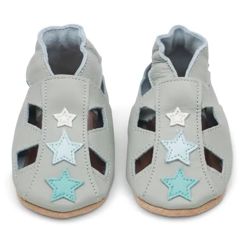 Dotty Fish Sandalias de Cuero con Suela Blanda para Bebés y Niños – Sensación Descalzo, Antideslizante, Transpirables, Ligeras y Flexibles, Zapatos de Verano – Estrellas grises 12-18 meses