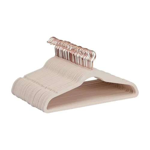 Amazon Basics perchas para ropa, antideslizantes, delgadas, con acabado de terciopelo, Paquete de 50, tono rosado/dorado rosa