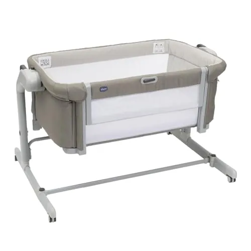 Chicco Next2Me Magic EVO, Cuna Colecho Bebé, con Modo Columpio, Aleta Abatible, 11 Niveles de Altura, Altura Ajustable, Cuna de Colecho, 4 Ruedas, Colchón y Bolsa de Viaje Incluido, Beige