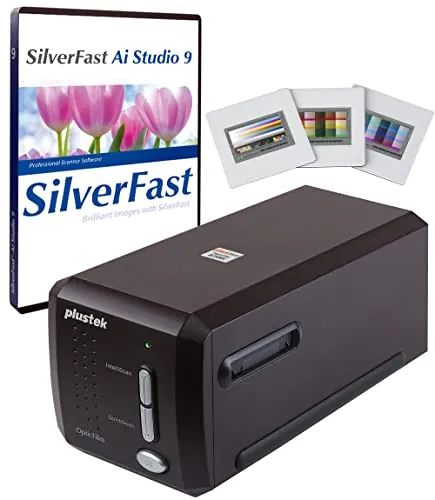 Plustek OpticFilm 8300i Ai - Escáner de película - Convierte 35 mm a digital, paquete SilverFast Ai Studio 9 + QuickScan Plus, incluye objetivo de calibración IT8