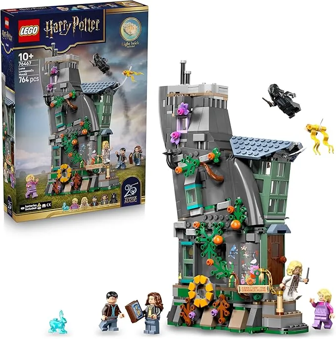 LEGO Harry Potter Casa de Luna Lovegood de Juguete - Kit de Maquetas con Ladrillo con Luz y 5 Minifiguras Inc. Hermione - Decoración del Dormitorio - Regalo para Niñas, Niños y Fans de 10+ Años 76467