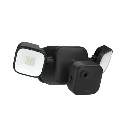 Cámara exterior con foco Blink (última generación) | Cámara de seguridad inteligente inalámbrica, LED de 700 lúmenes, dos años de autonomía | Módulo de sincronización básico incluido
