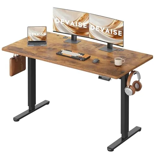 DEVAISE Escritorio Elevable Eléctrico,Mesa Regulable Rltura 140 x 70cm con 3 Memorias,Mesa de Oficina con Panel Inteligente en Casa con Tablero Ensamblado, Marrón Rústico