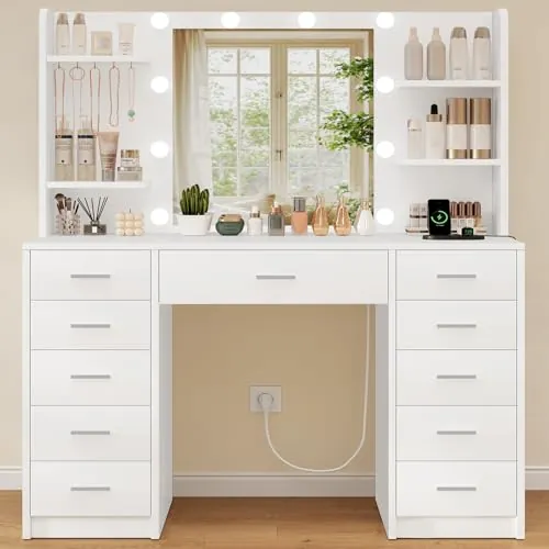 TEENFON Tocador de Maquillaje con Luces LED Regulables y enchufes, Mesa de Maquillaje con Espejo, 4 estantes Abiertos y 5 Ganchos para Joyas, Blanco, Tocador con 11 Cajones