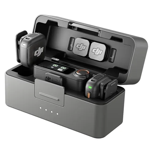 DJI Mic 3 (2 TX + 1 RX + Estuche de Carga), micrófono inalámbrico para iPhone/cámara/Android, Ultraligero, Control de Ganancia adaptativo para Volumen equilibrado, 28 Horas de Uso, vlog