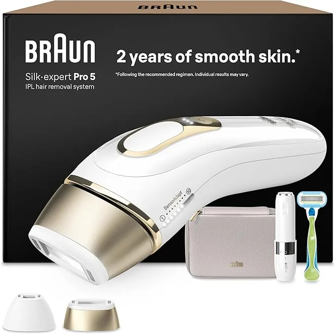 Braun Luz Pulsada Silk·expert Pro 5, Alternativa a Depiladora Laser, Eliminación del Vello en Casa, Depiladora IPL con Funda, Maquinilla Venus, 2 Cabezales, Miniafeitadora Facial, Blanca/Dorada