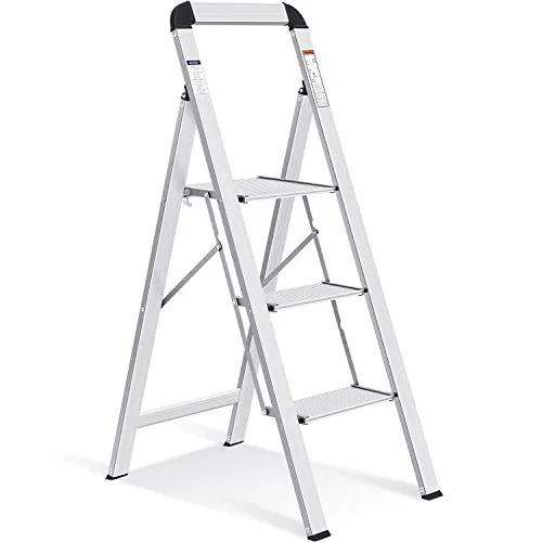 KINGRACK Escalera de Tijera 3 Peldaños, Escalera de Tijera Plegable con Barandilla, Escalera Doméstica Antideslizante con Mecanismo Antiplegado, Taburete de Aluminio, Carga Máxima de 150 kg, Plata