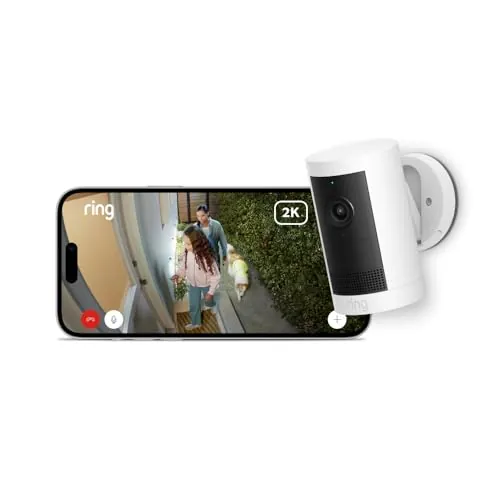 Ring | Cámara exterior Plus solar (Outdoor Camera Plus última generación) | Vídeo 2K de gran angular | Cámara inalámbrica exterior | Prueba gratuita de 30 días del plan de suscripción Ring